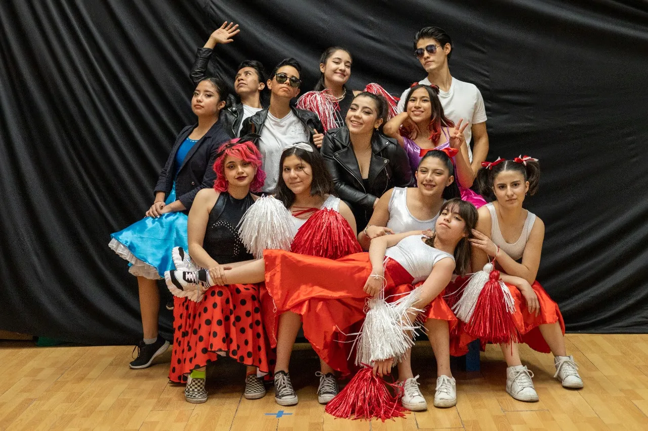 Clase de danza aérea